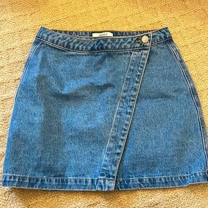Denim mini skirt lightly worn